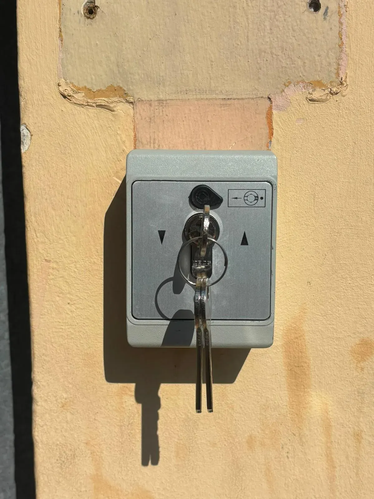 Motorisation de rideau métallique à Évry-Courcouronnes